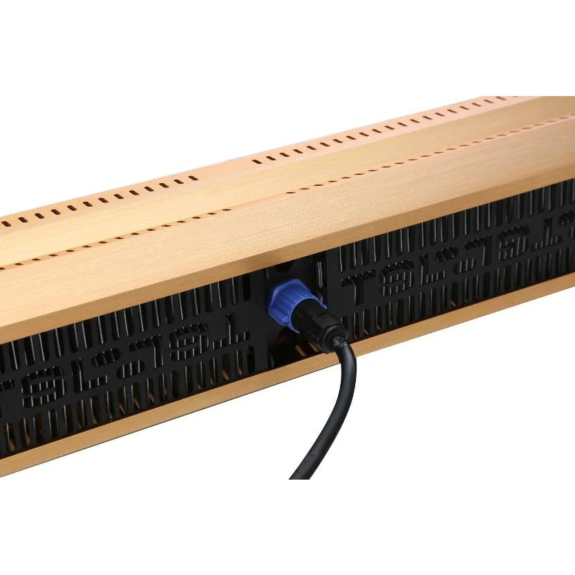 Grower's Choice GHS-730 LED Grow Light Fixture