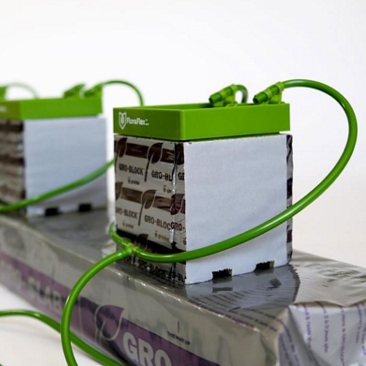 FloraFlex Barbed 'T' 1 4 Inch (100 Pk)-canada-grow-supplies 2